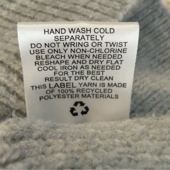 Sincerely Jules light blue knit sleeveless v-neck shirt Women’s size medium | aj - Picture 5 of 5